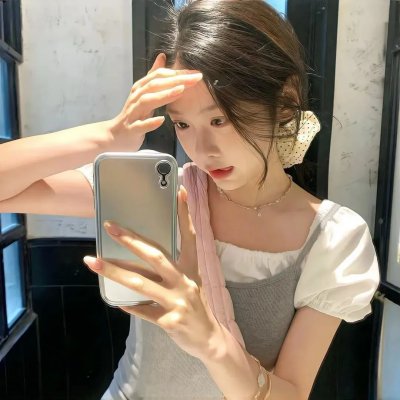屌丝女士第三季封面